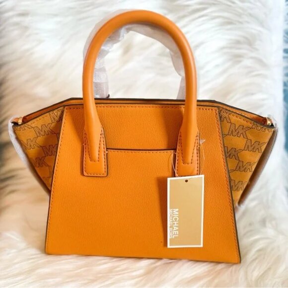 45 | 🍁Michael Kors Avril Satchel with MK Charm - Picture 3 of 7